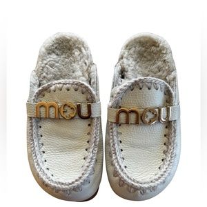 Mou Winter bio slide big letter logo Size 7